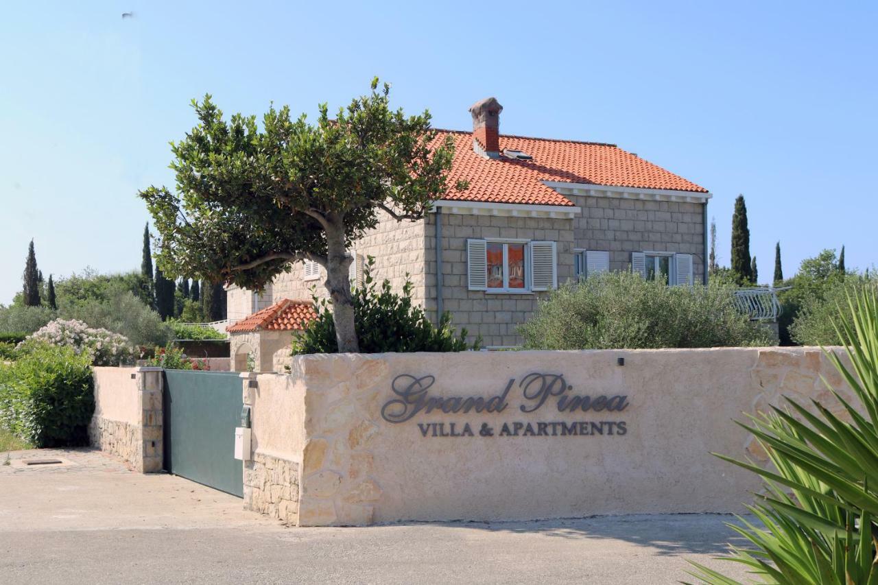 Villa Grand Pinea Čilipi Zewnętrze zdjęcie